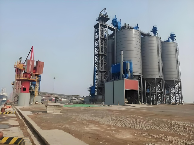 阿拉尔高架骨料仓